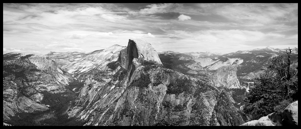 bw-halfdome-pan