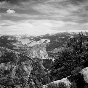 bw-halfdome-right