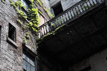 layer2-wall-with-balcony.jpg
