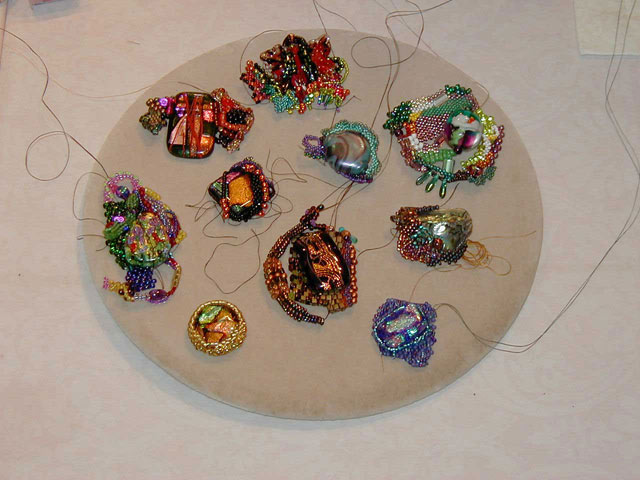 L11-jewels (63K)
