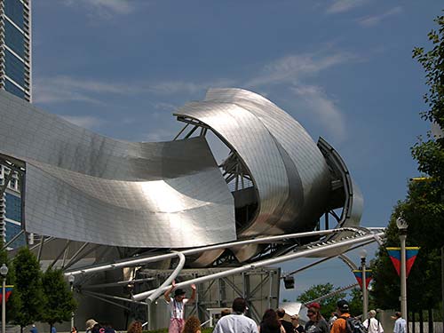Pritzker Pavilion.jpg