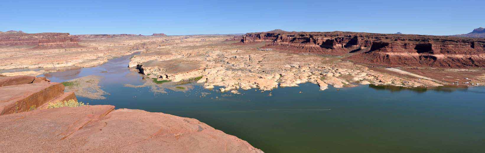 211-0457-459_pan